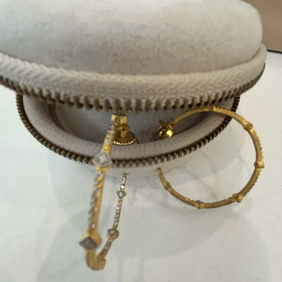 Freida Rothman pave arrow hoop earrings size medium - Picture 3 of 8